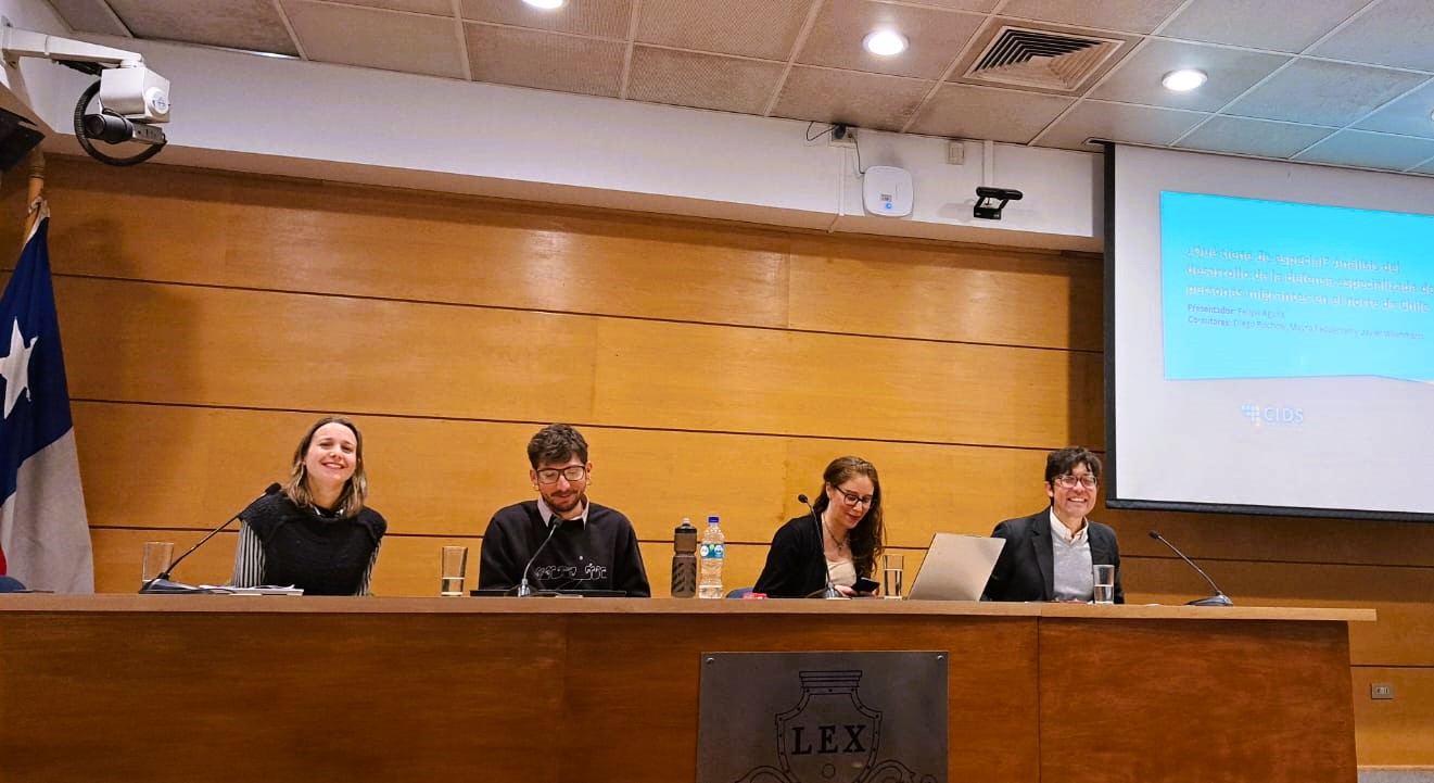 CIDS presenta estudios en III Congreso de Derecho y Sociedad en Chile